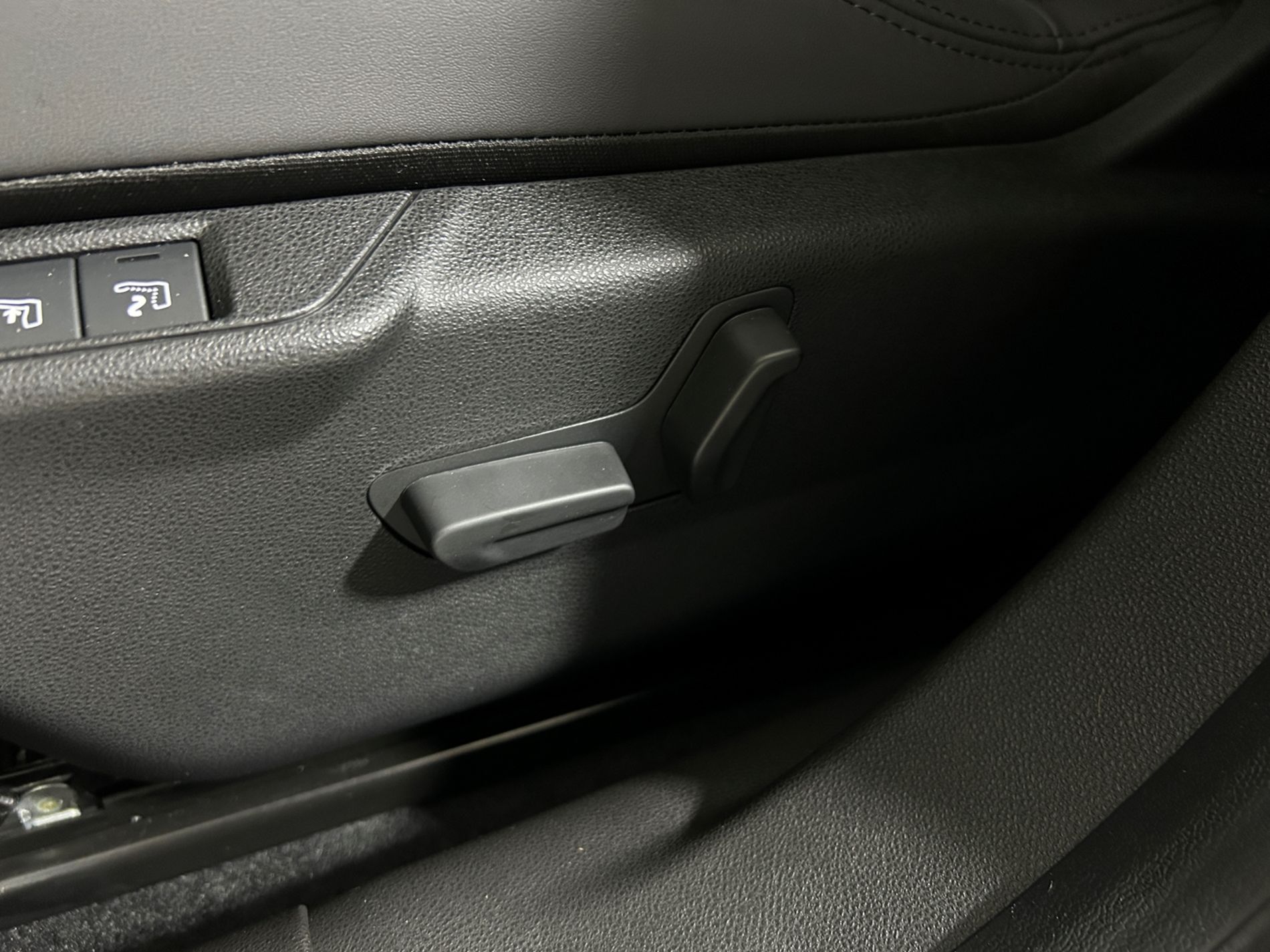 Junior 1.2 ibrida Speciale - Autoviemme